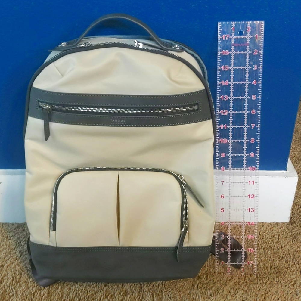 Targus business/travel/laptop backpack